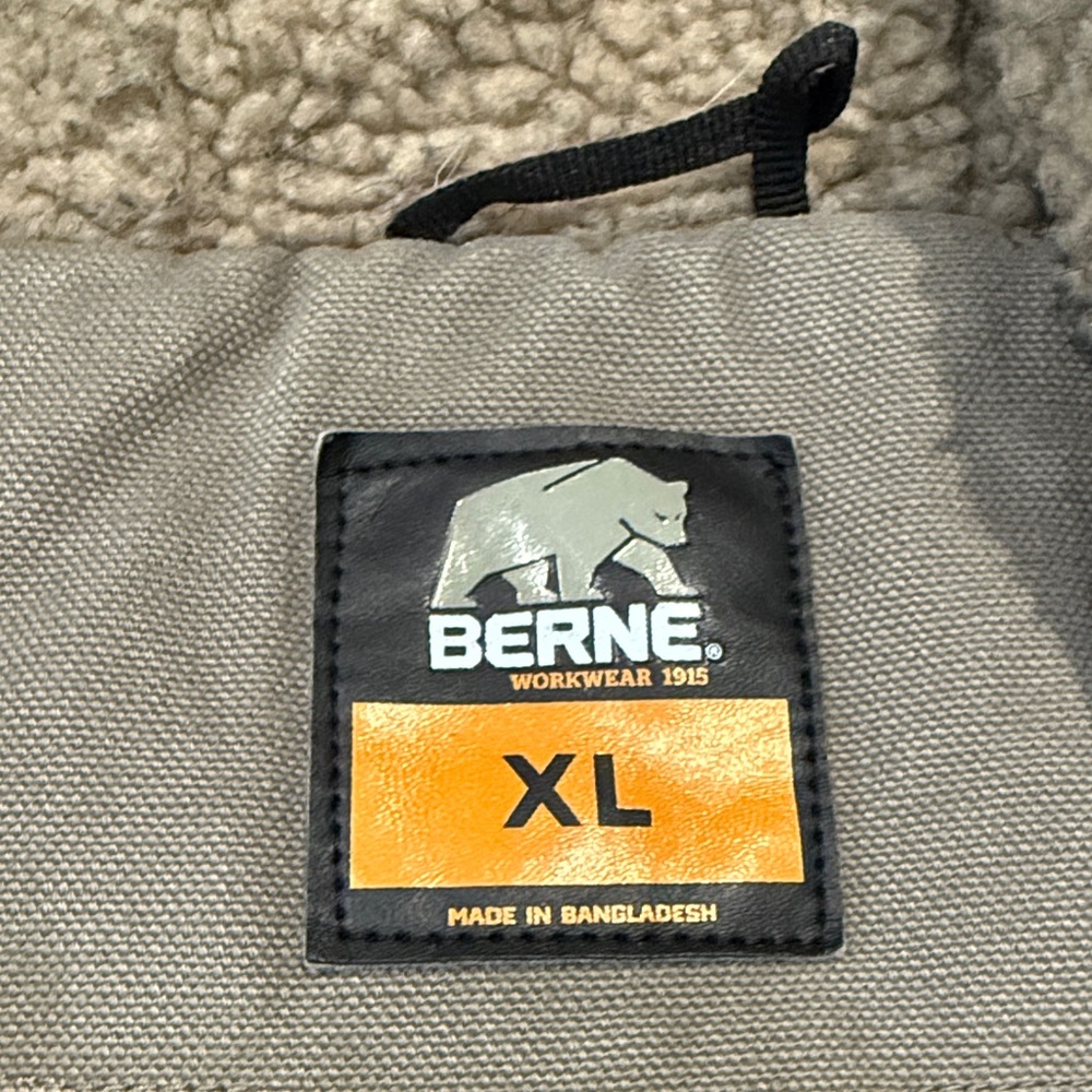 Berne Men’s Hooded Jacket with Sherpa Lining Size XL men’s - Picture 2 of 3